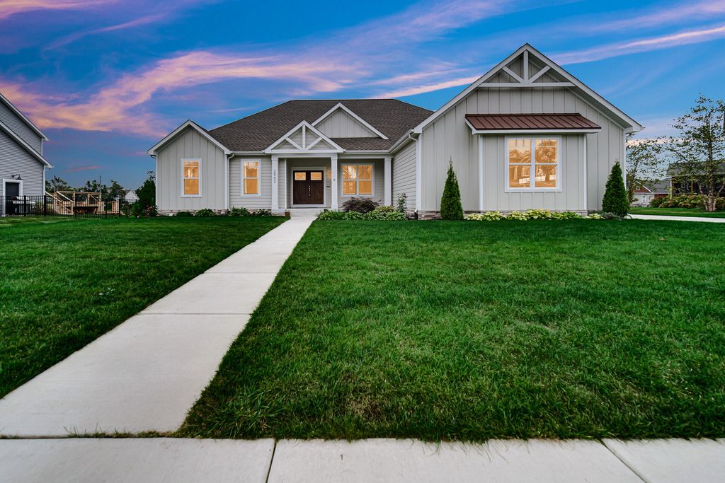 2502 Stirling Drive, Valparaiso, IN 46383