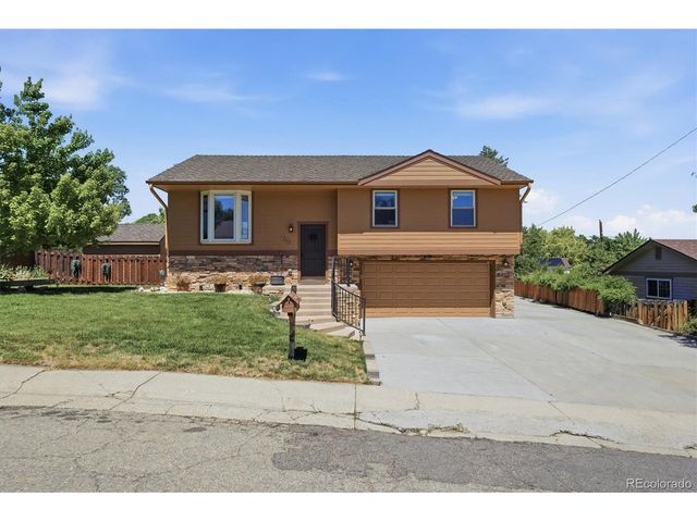 7753 Saulsbury St, Arvada, CO 80003