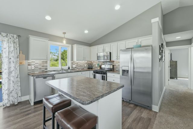 10536 Rockfield Road, Allendale, MI 49401