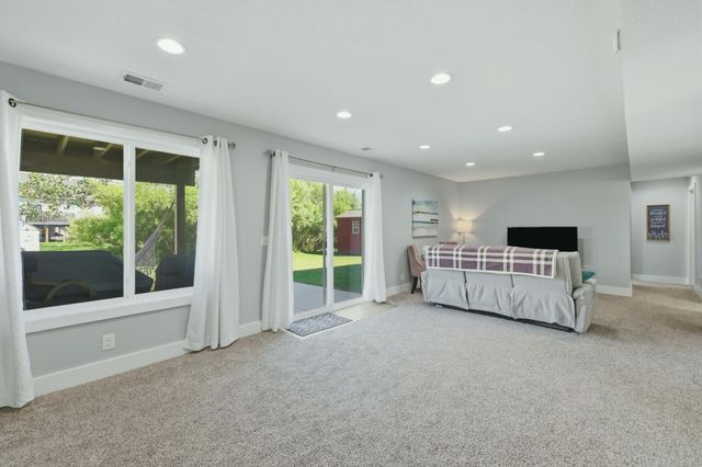 10536 Rockfield Road, Allendale, MI 49401