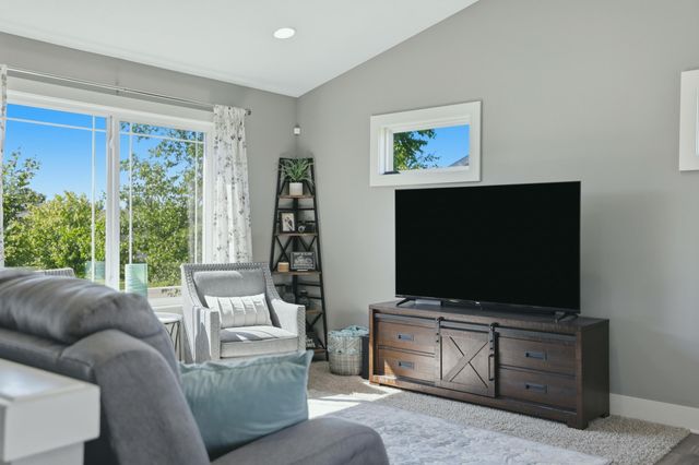 10536 Rockfield Road, Allendale, MI 49401
