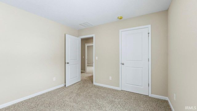 1007 Stuckey Pointe Pass, Fort Wayne, IN 46818