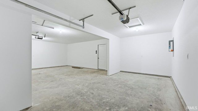 1007 Stuckey Pointe Pass, Fort Wayne, IN 46818