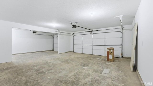 1007 Stuckey Pointe Pass, Fort Wayne, IN 46818