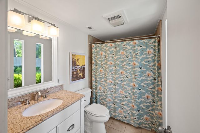 7815 Fairdale Lane, Houston, TX 77063