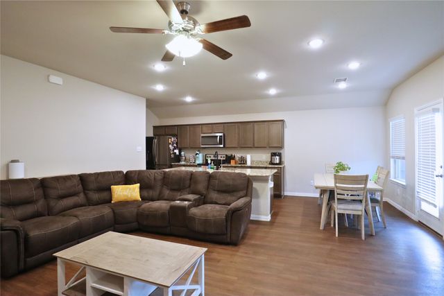 106 Cornell Avenue, Farmersville, TX 75442