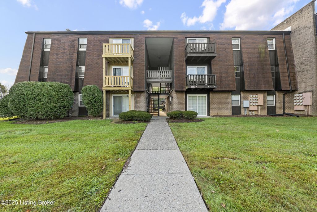 3501 Lodge Ln, 203, Louisville, KY 40218
