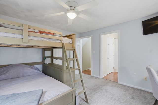 17 Unicorn Circle, Amesbury, MA 01913