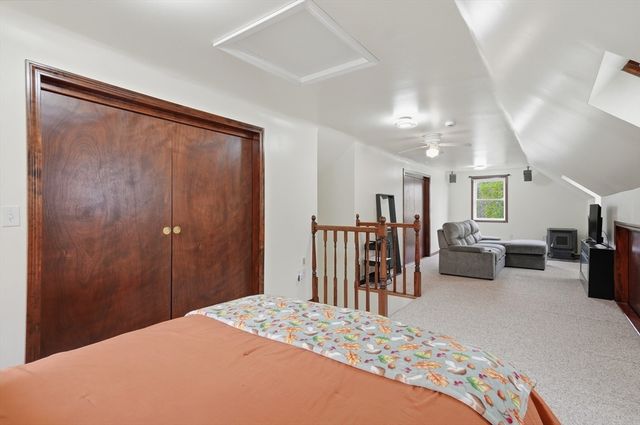 17 Unicorn Circle, Amesbury, MA 01913