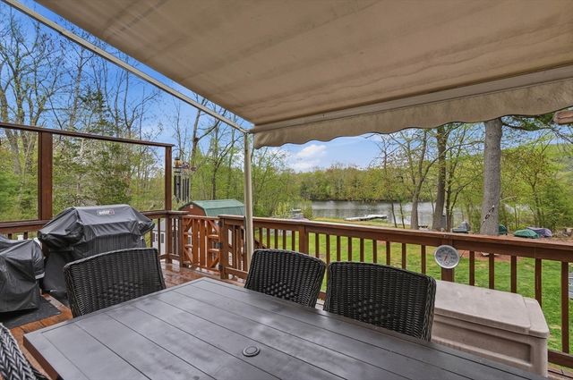17 Unicorn Circle, Amesbury, MA 01913