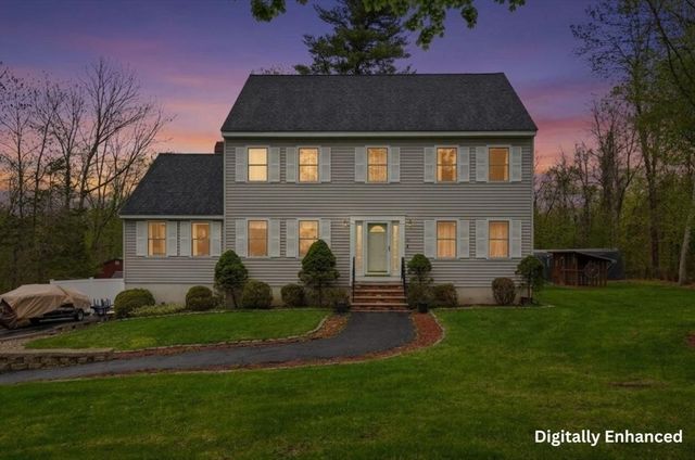 17 Unicorn Circle, Amesbury, MA 01913