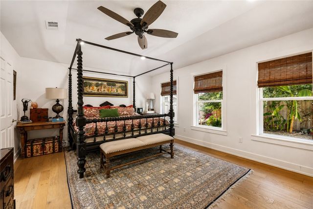 404 NW H Street, Bentonville, AR 72712