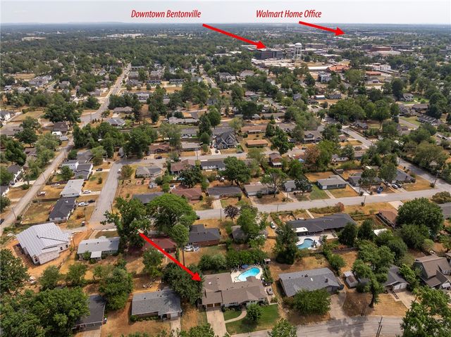 404 NW H Street, Bentonville, AR 72712