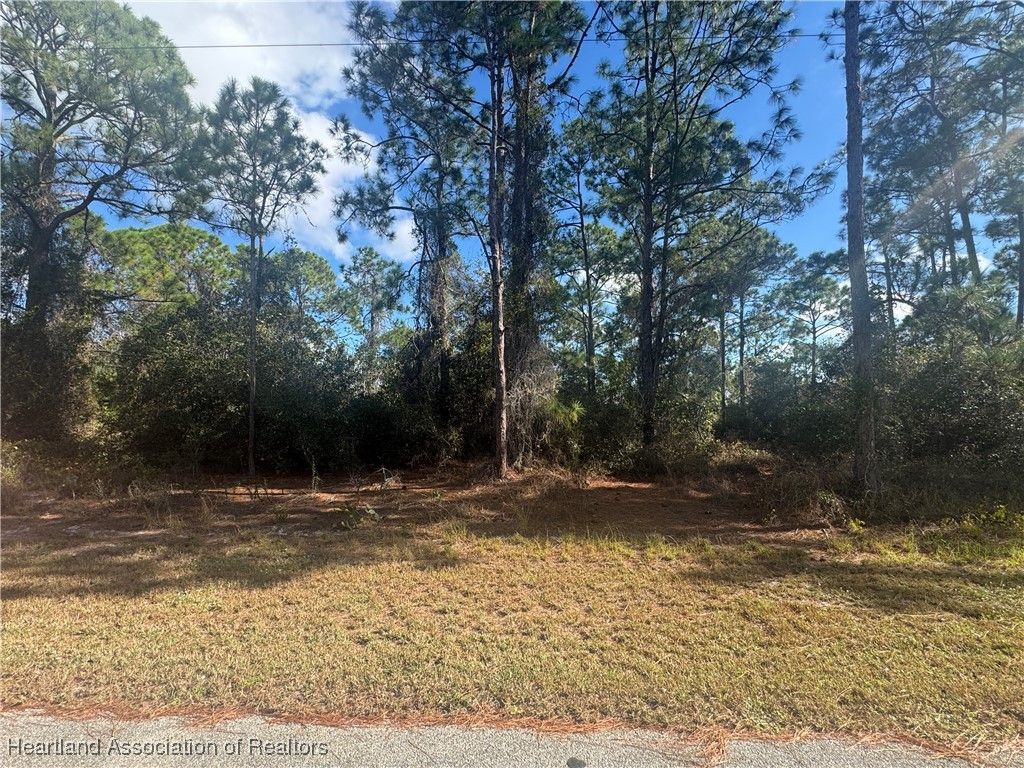 240 Humphrey Avenue, Lake Placid, FL 33852