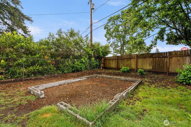10109 Becker Drive SW, Lakewood, WA 98499