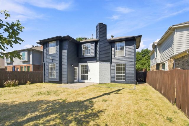 2124 Newport Drive, Flower Mound, TX 75028