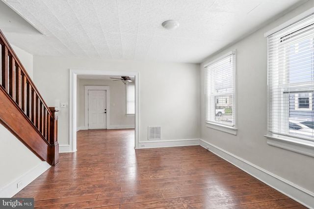 119-121 GRANDVIEW AVE, Pitman, NJ 08071