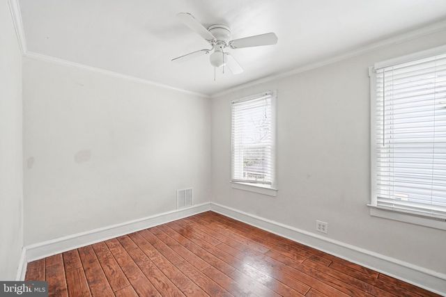 119-121 GRANDVIEW AVE, Pitman, NJ 08071