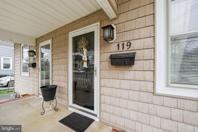 119-121 GRANDVIEW AVE, Pitman, NJ 08071