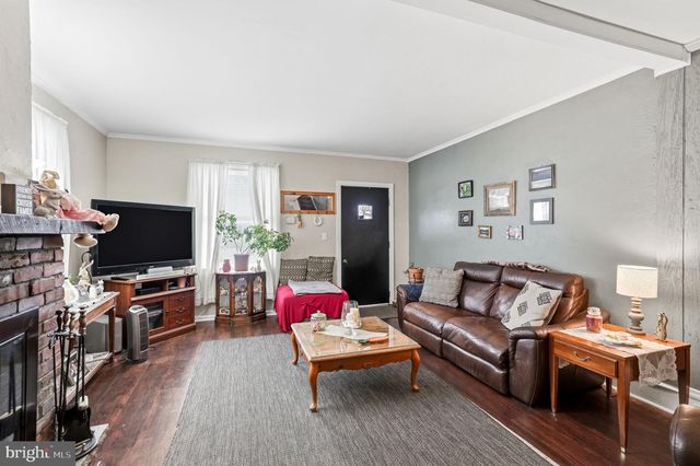 119-121 GRANDVIEW AVE, Pitman, NJ 08071