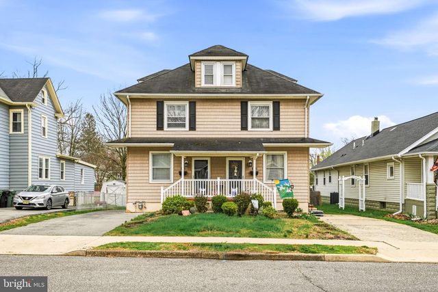 119-121 GRANDVIEW AVE, Pitman, NJ 08071