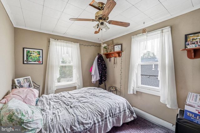 119-121 GRANDVIEW AVE, Pitman, NJ 08071