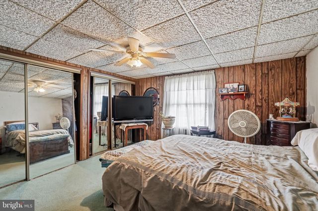 119-121 GRANDVIEW AVE, Pitman, NJ 08071
