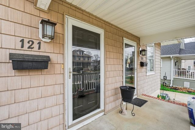 119-121 GRANDVIEW AVE, Pitman, NJ 08071