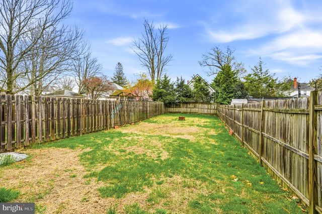 119-121 GRANDVIEW AVE, Pitman, NJ 08071