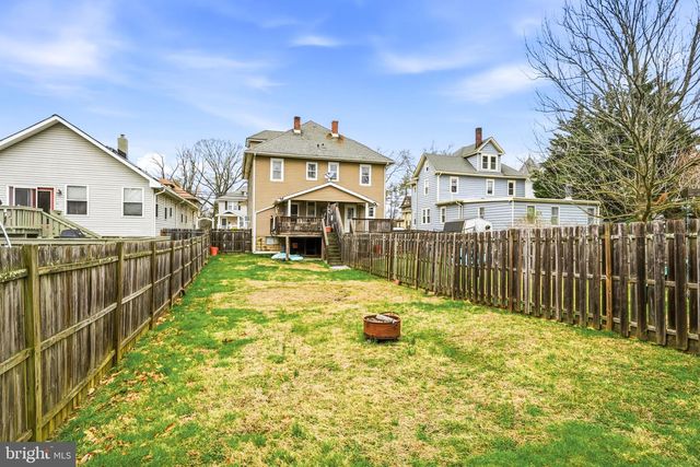 119-121 GRANDVIEW AVE, Pitman, NJ 08071