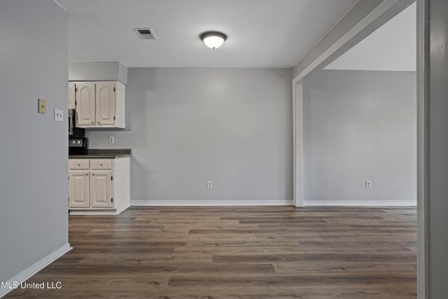 92 Hunter Drive, Ocean Springs, MS 39564