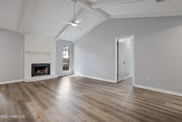 92 Hunter Drive, Ocean Springs, MS 39564