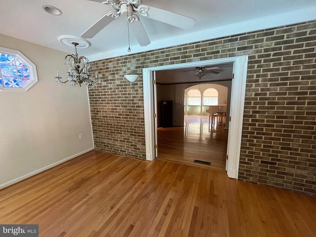 3203 RIVERVIEW DR, Triangle, VA 22172