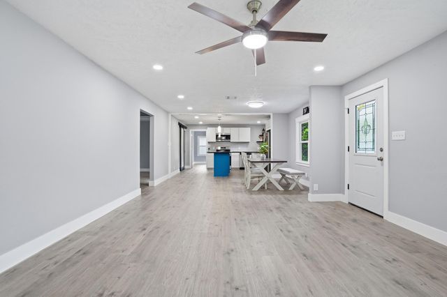 1113 Virginia, Deridder, LA 70634