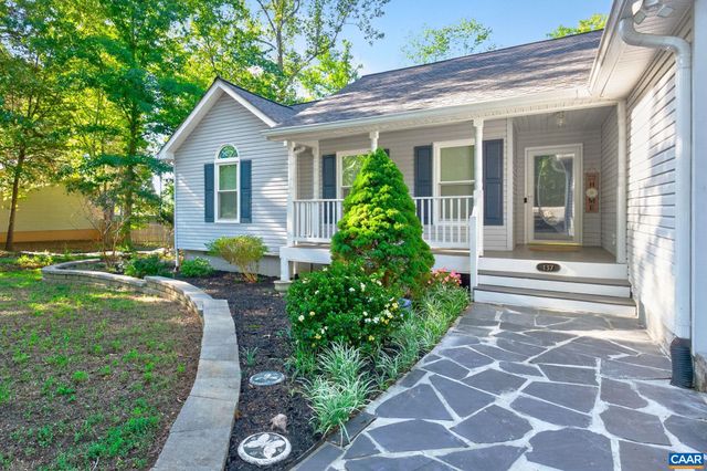 137 JEFFERSON DR, Palmyra, VA 22963