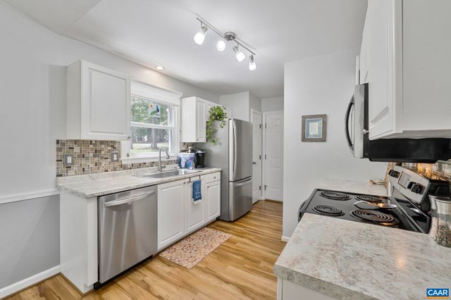 137 JEFFERSON DR, Palmyra, VA 22963