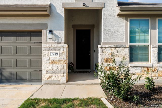 2219 Castello, San Antonio, TX 78259
