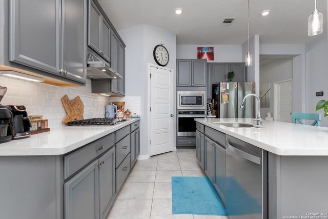 2219 Castello, San Antonio, TX 78259