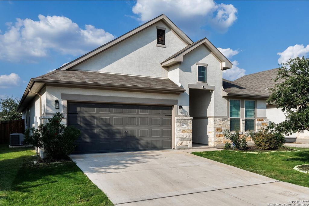 2219 Castello, San Antonio, TX 78259