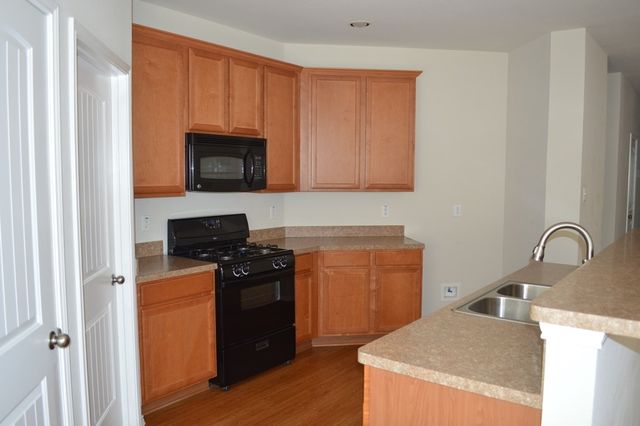 9128 Greene Drive, Aubrey, TX 76227