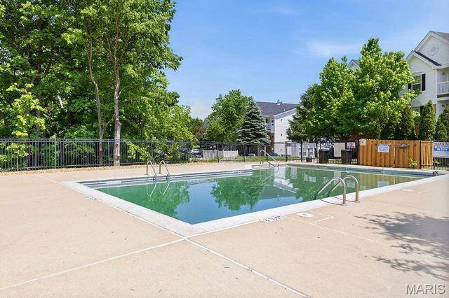 480 Benton Drive L, St Peters, MO 63376