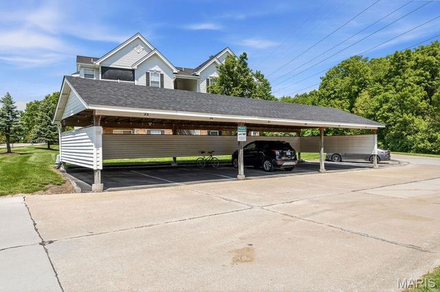 480 Benton Drive L, St Peters, MO 63376
