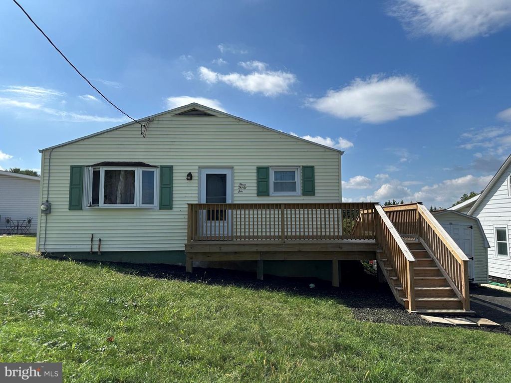 336 FAIRMOUNT AVE, Waynesboro, PA 17268