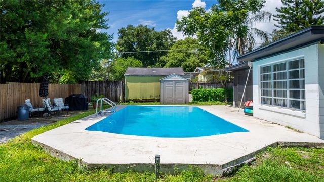 1412 LAKECREST DRIVE, Apopka, FL 32703