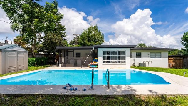 1412 LAKECREST DRIVE, Apopka, FL 32703