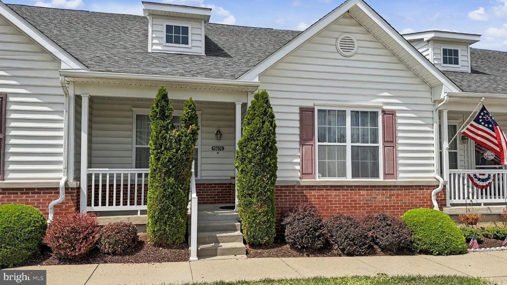 15070 DAHLIA DR, PHILADELPHIA, PA 19116 — exterior