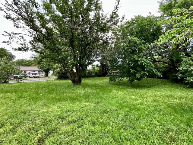 1612 Wayne Street, Denton, TX 76209