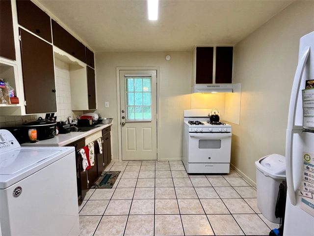 1612 Wayne Street, Denton, TX 76209