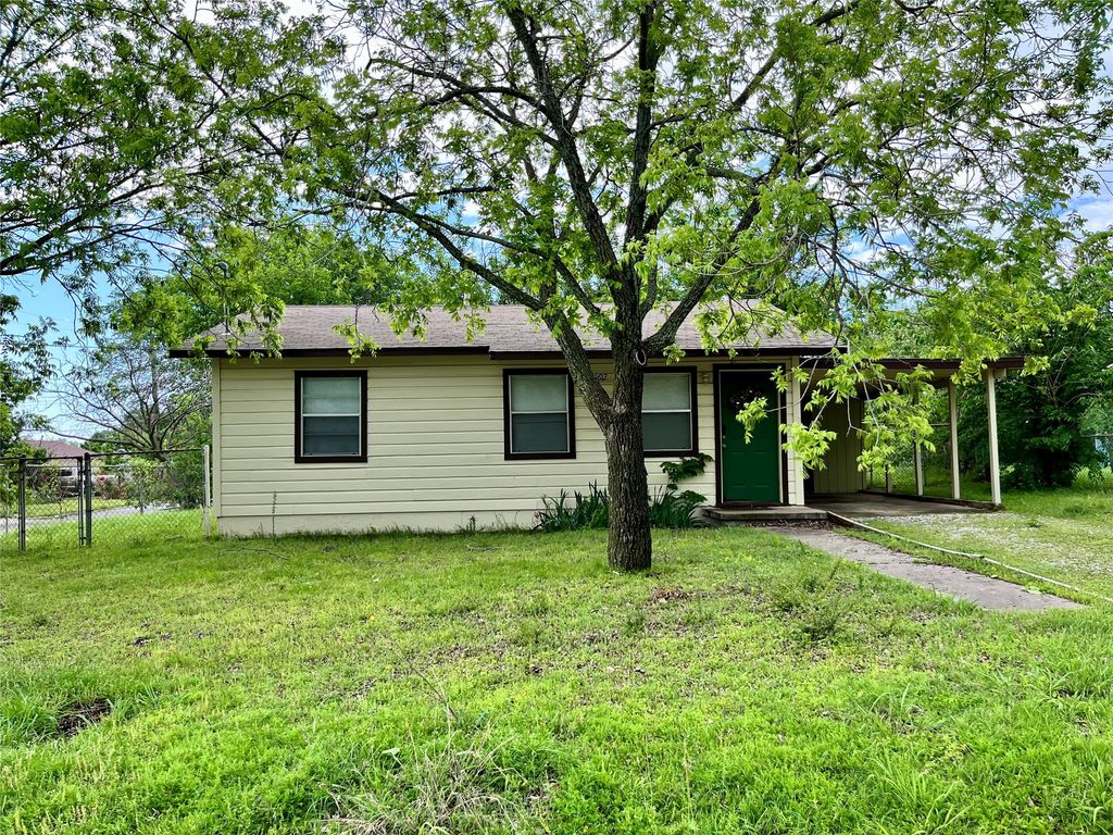 1612 Wayne Street, Denton, TX 76209