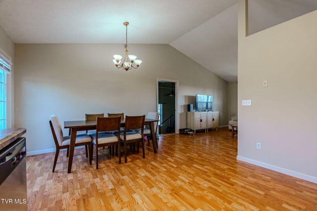 137 Sunrise Meadow Court, Mount Carmel, TN 37645